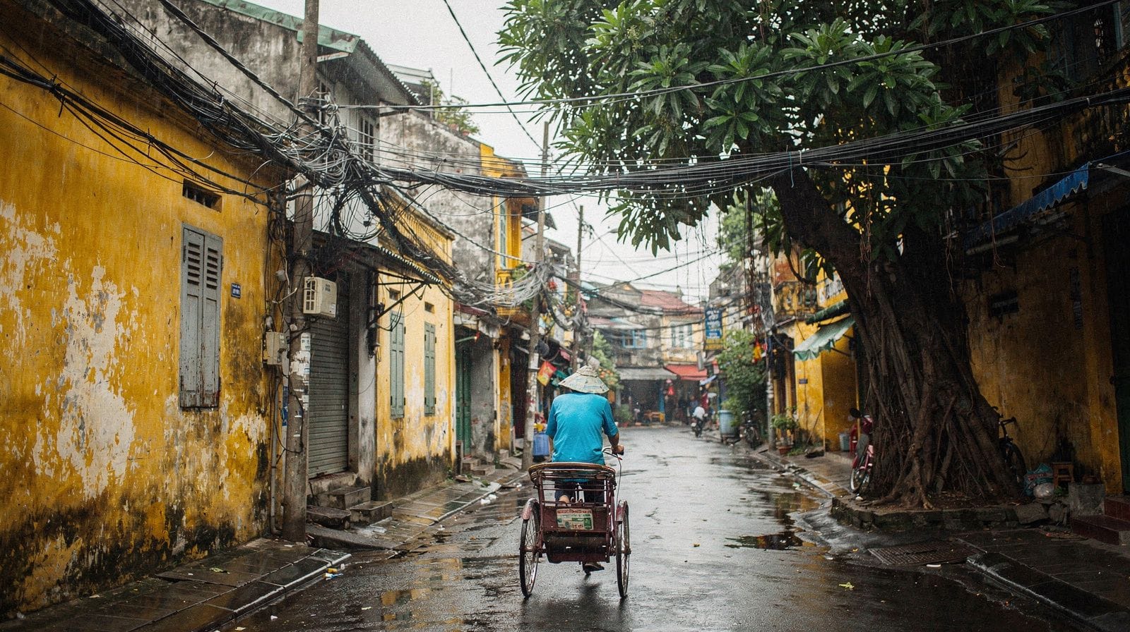 Hanoi in September: A Month of Transition