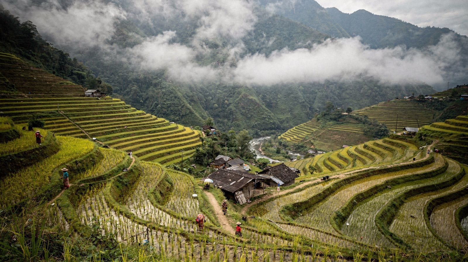 Sapa Travel Guide: Rice Terraces and Hill Tribe Villages