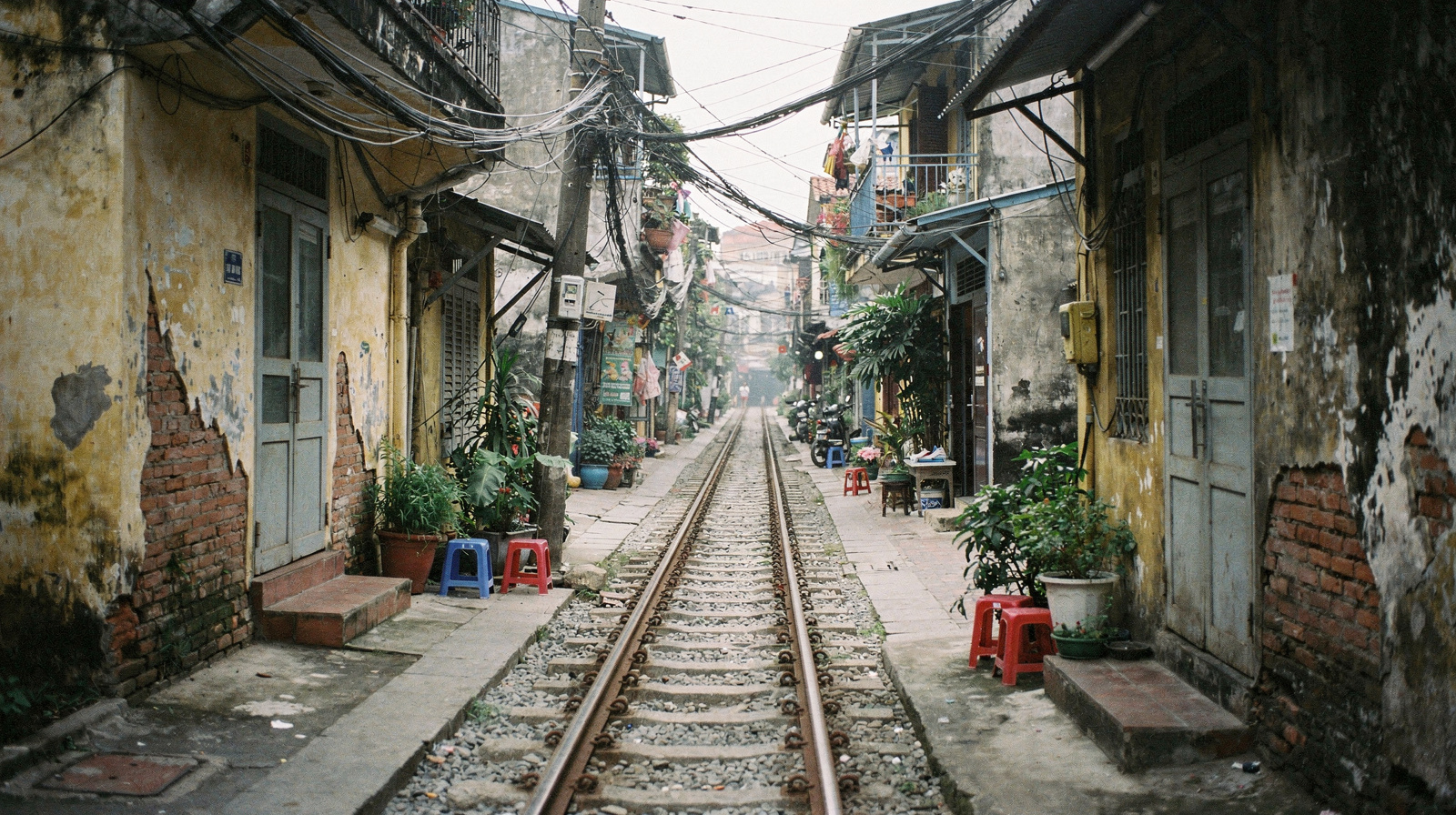 Hanoi Train Street: What It Is and Why Access Keeps Changing