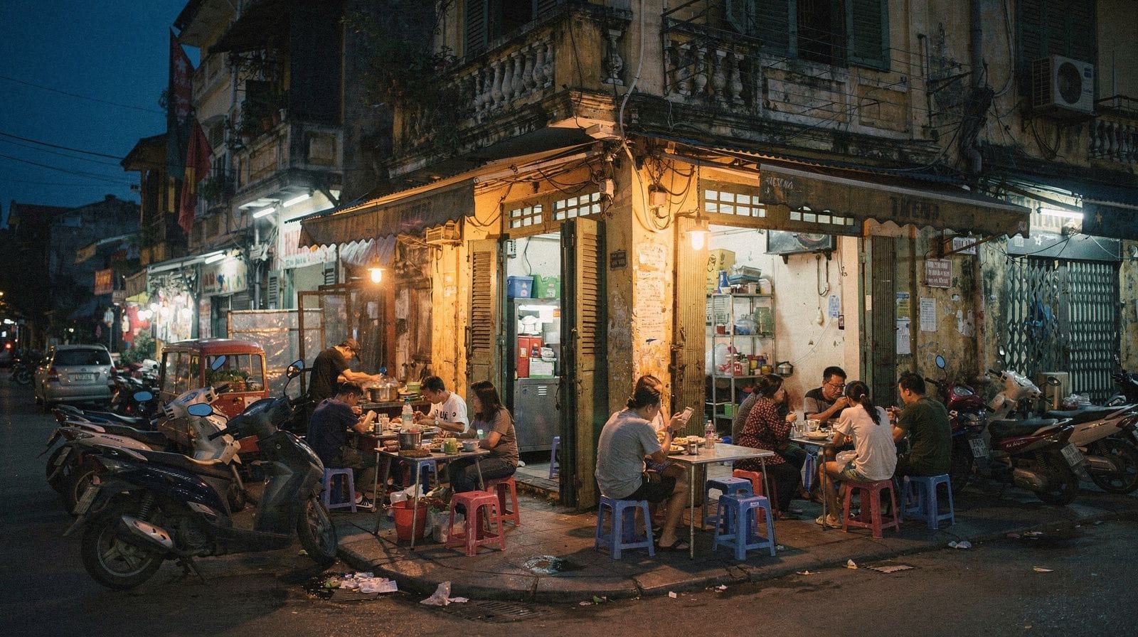 Bia Hoi: Hanoi's Street-Corner Draught Beer