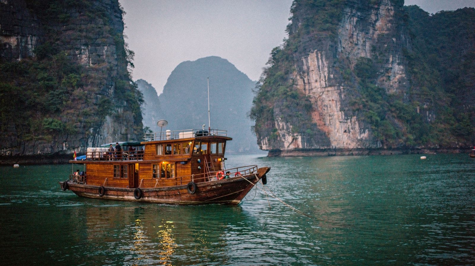 One-Night vs Two-Night Ha Long Bay Cruise: Which Fits Your Trip?