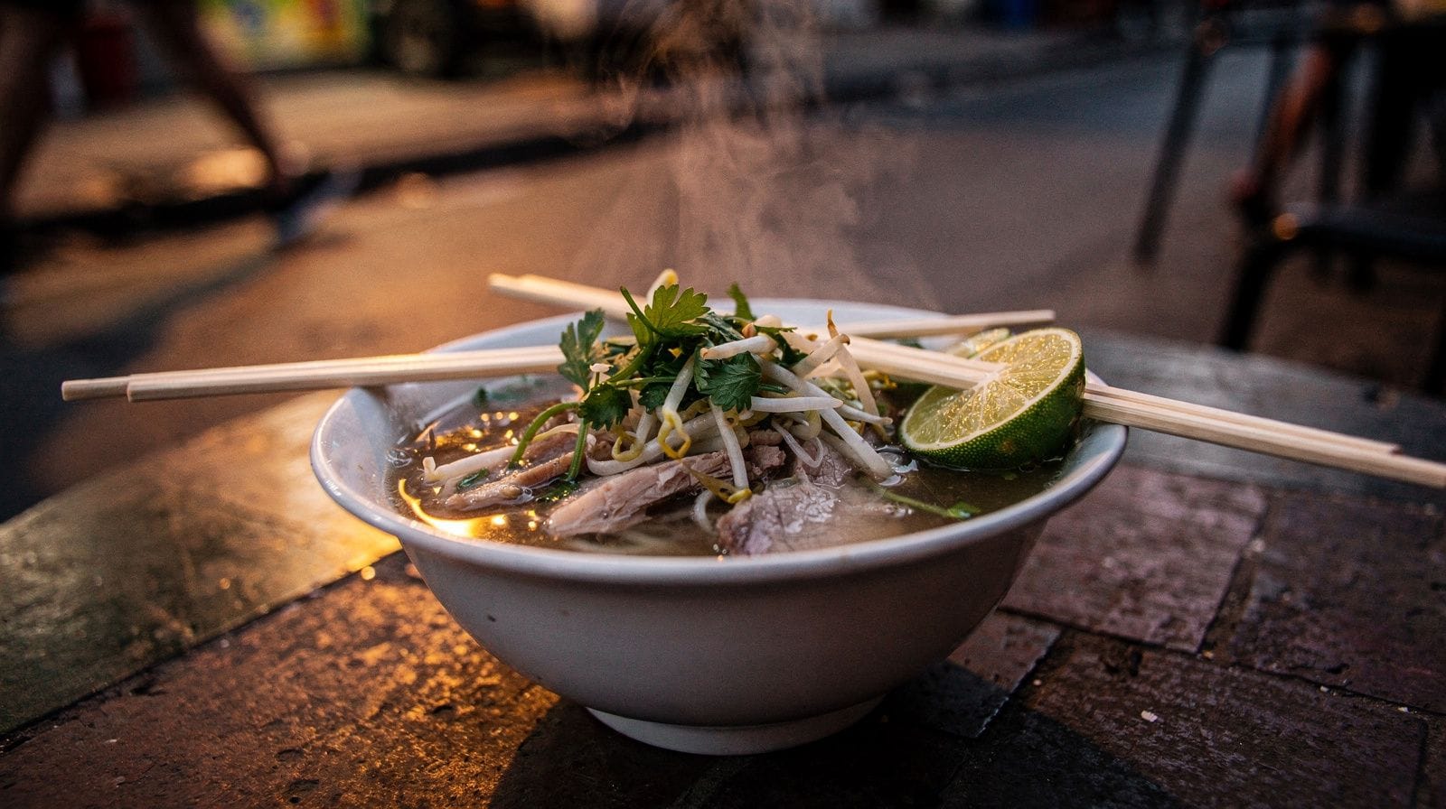 Private vs Group Food Tour in Hanoi: How to Choose